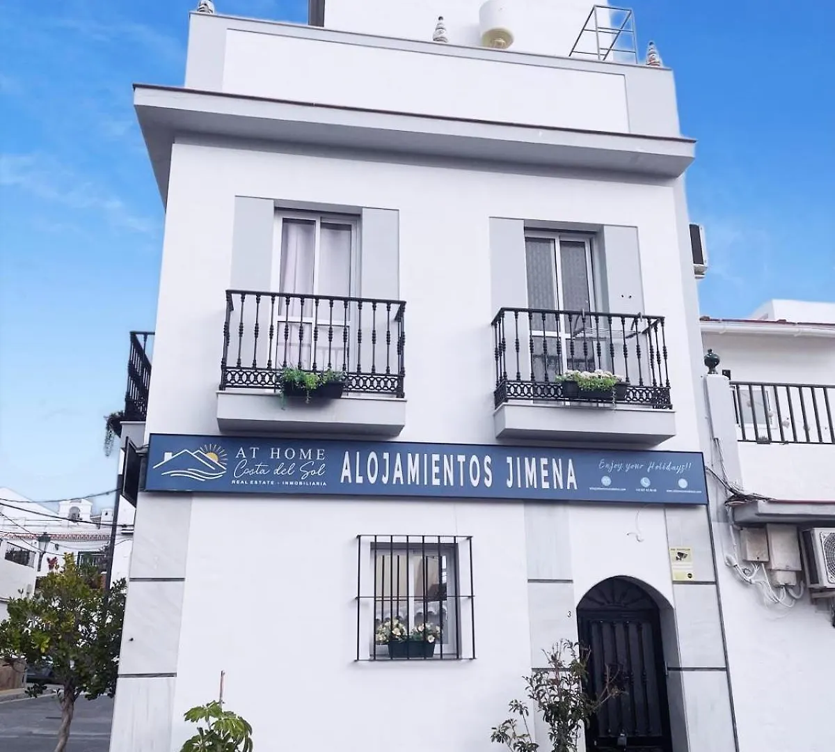 Estudio Jimena Cordoba En El Centro De Nerja