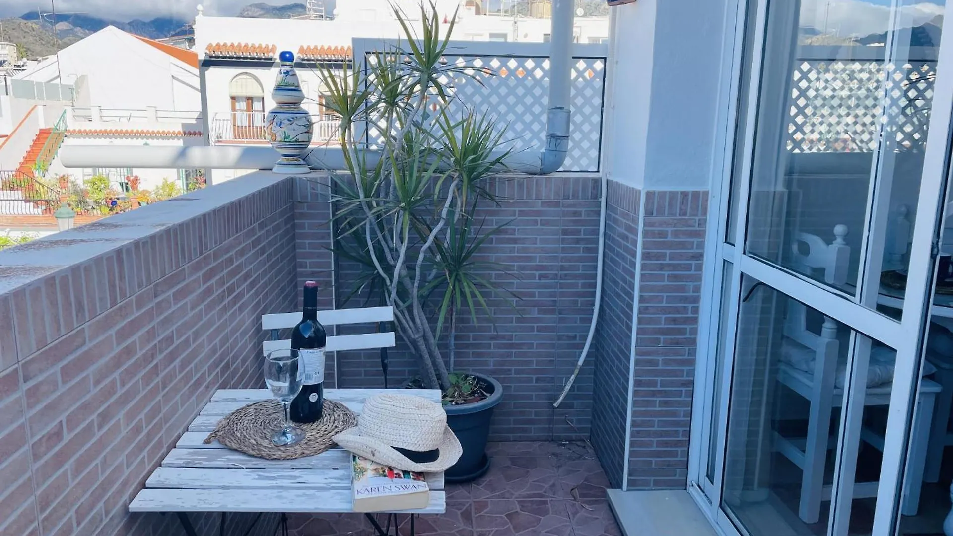Estudio Jimena Cordoba En El Centro De Nerja Apartment