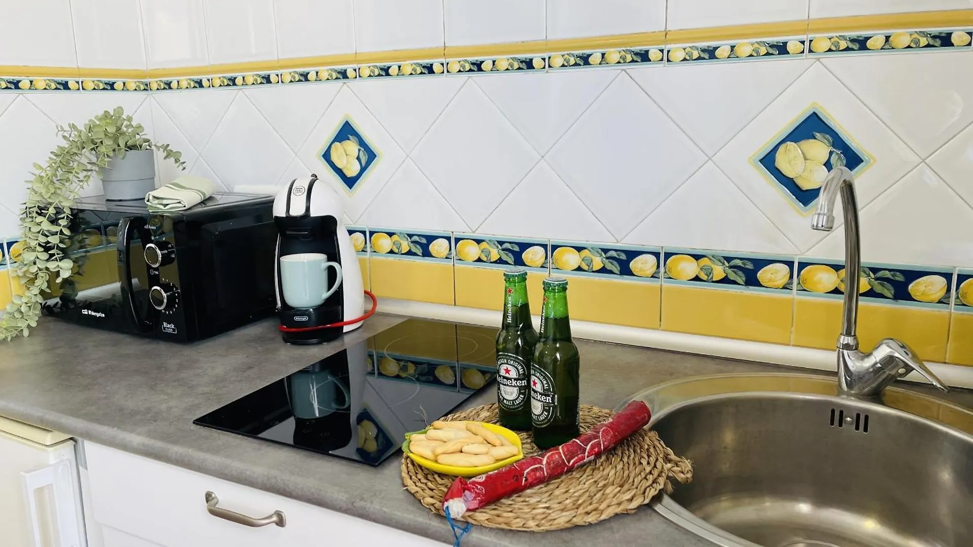 Estudio Jimena Cordoba En El Centro De Nerja Apartment